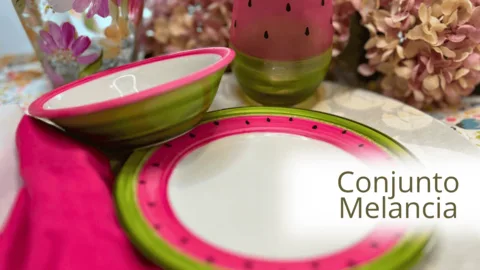 Conjunto pintado com melancias
